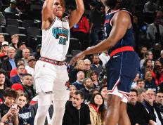 开云官网-快船横扫灰熊，夺得四连胜