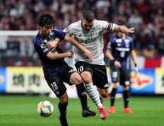 开云体育app-日本豪门球队实现惊天逆转，晋级淘汰赛