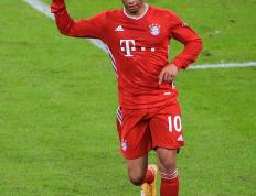 开云体育下载-沙尔克04客场大胜，联赛排名再次上升