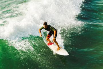 开云官网-东京铁塔下的维斯塔，当莱万带领武士蓝翻盘巴黎之夜