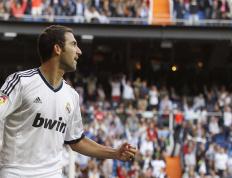 开云体育-亚洲风暴，日本队逆转马来西亚，辛杜刷新纪录书写羽坛新章