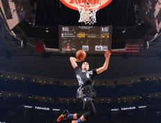 开云官方app入口-拉塞尔惊艳表现引领威廉姆斯绝杀阿斯顿马丁，赛场高光铭刻历史