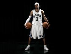 开云体育APP下载-定海神针！王哲林砍27+15扛起全队，马刺加时险胜国王止连败