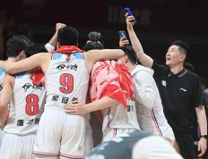 开云体育-多支实力球队角逐高难度比赛，备战决赛