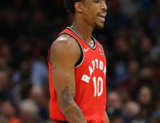 开云体育官方网站-包含猛龙当家球星左膝伤势未愈将缺席两周的词条