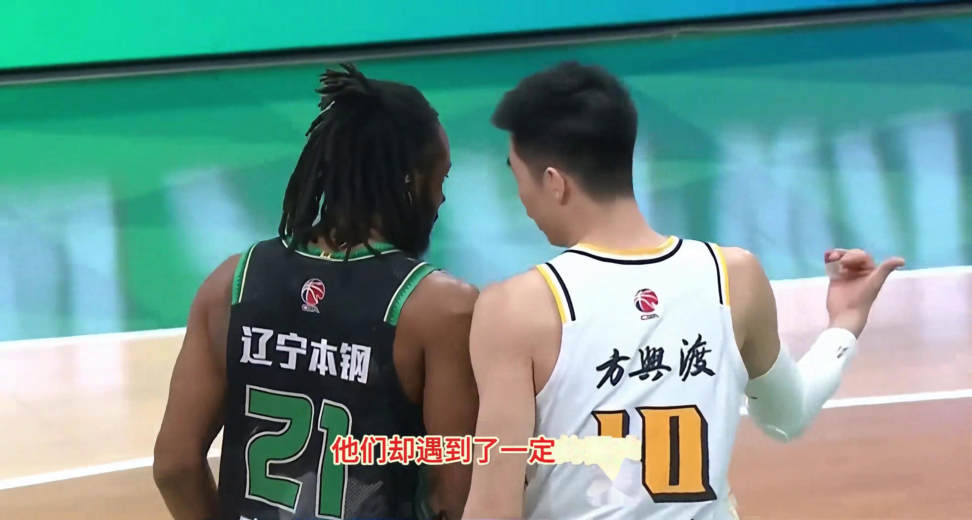 开云官网-球队拿下关键战役，晋级季后赛赢得掌声