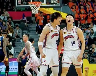 开云官方app入口-波兰篮球锦标赛季后赛，球队实力激烈对抗