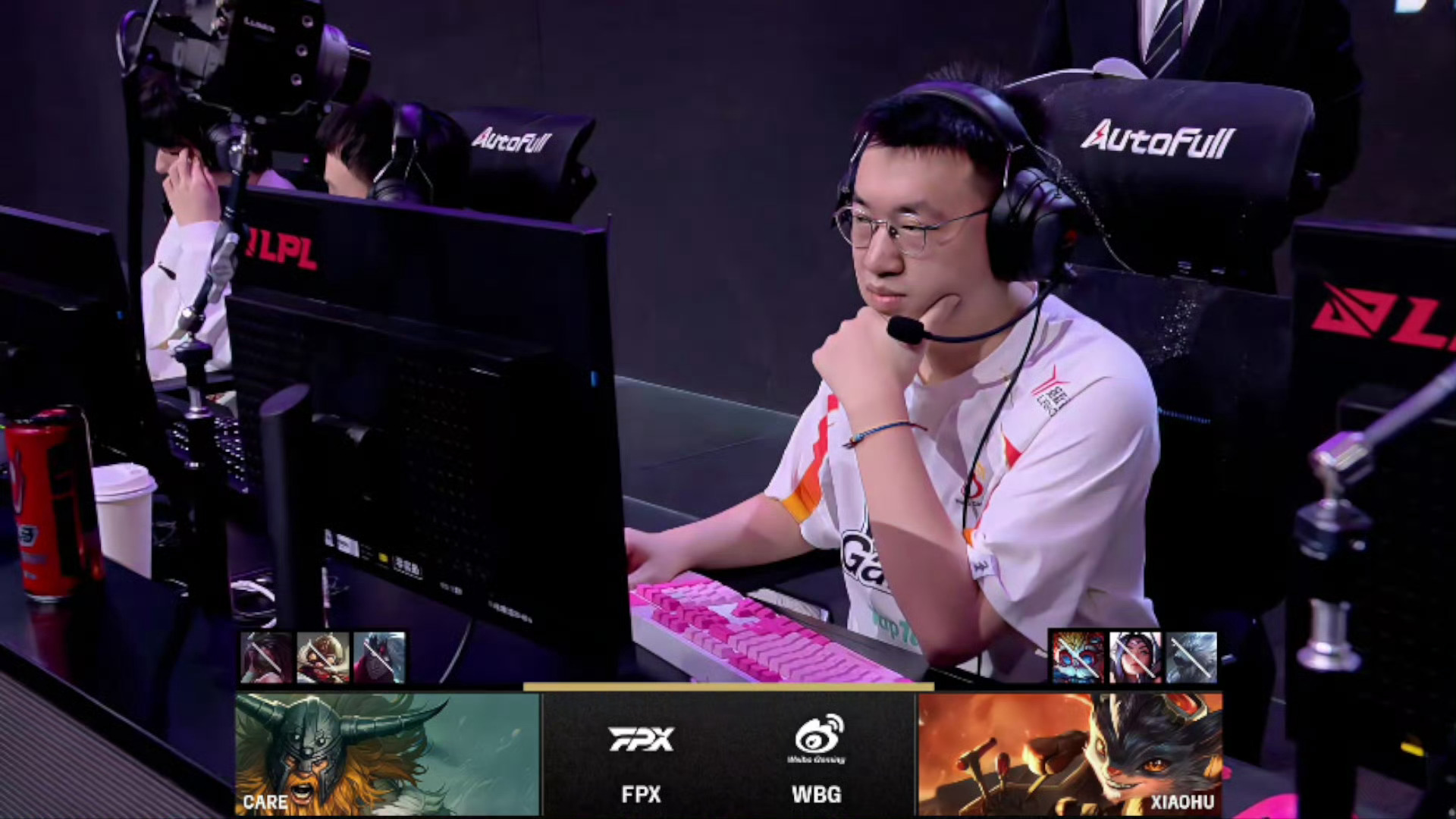 开云体育app-EDG力克EG，CoreJJ打出惊人五杀强强对话小组赛，锁定晋级资格