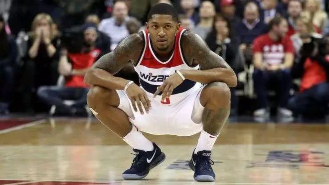 开云体育官方网站-包含猛龙当家球星左膝伤势未愈将缺席两周的词条